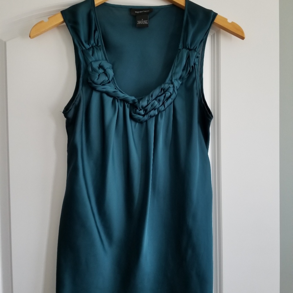 Spense sleeveless top.  Size S